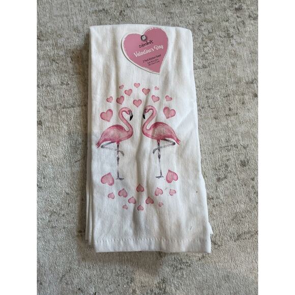 Valentines Day Flamingo Heart Kitchen‎ Towels Set Of 2 NWT 100% Cotton - Picture 1 of 3